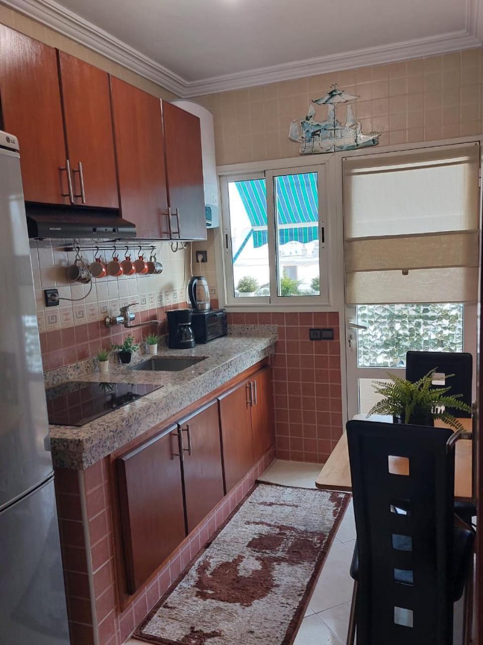 Appartement Au Coeur Du Centre Ville De Rabat Buitenkant foto